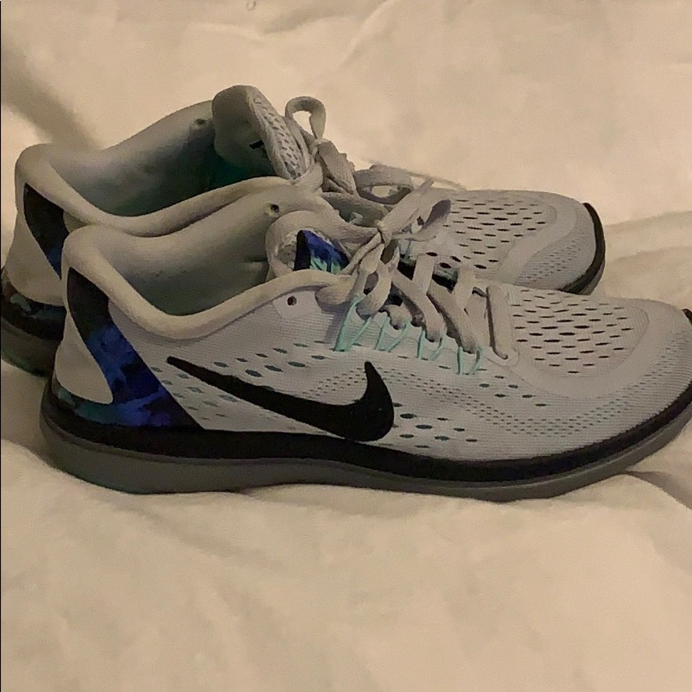 Nike fitsole running shoes